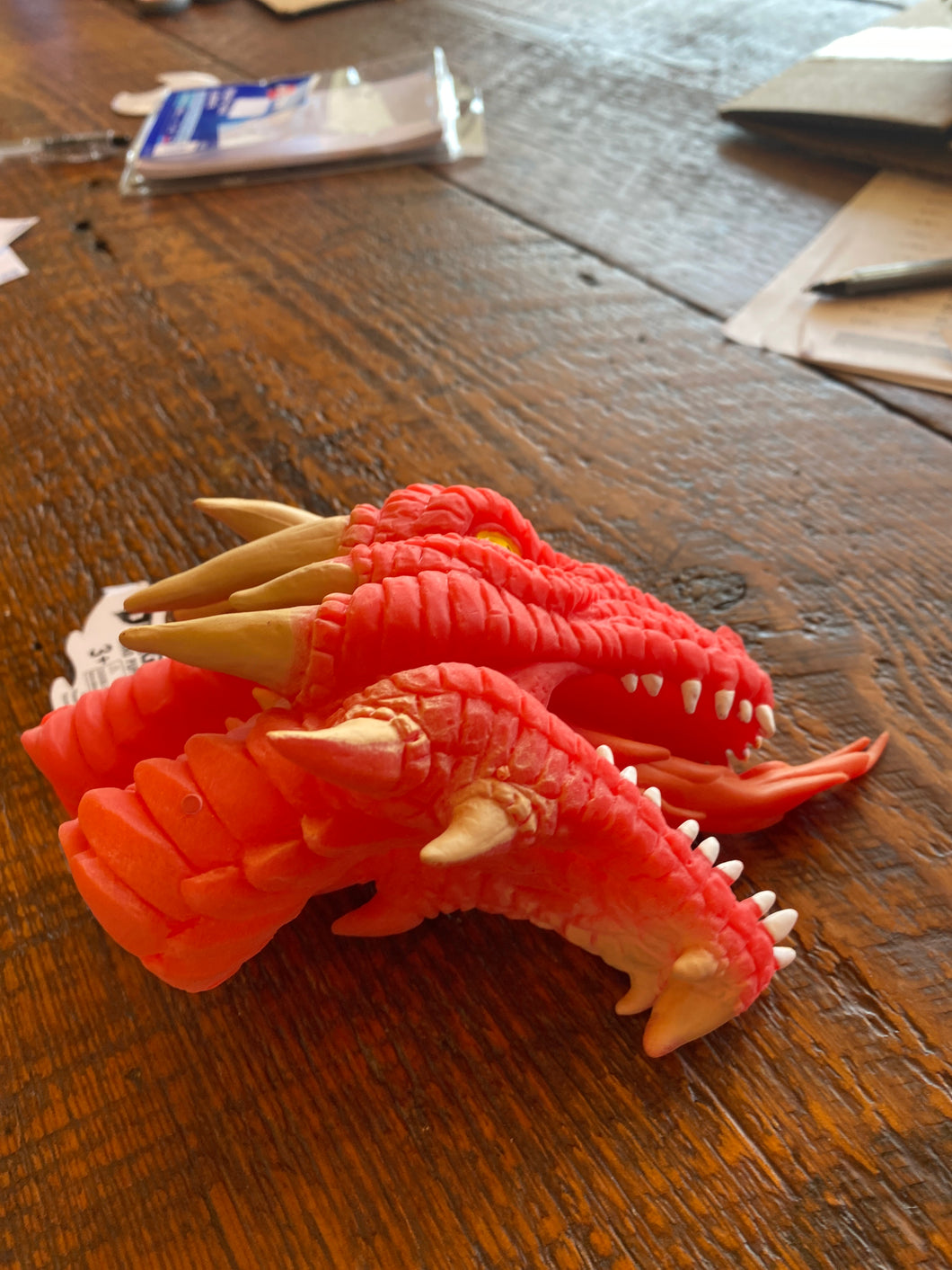 Dm, Dragon Head
