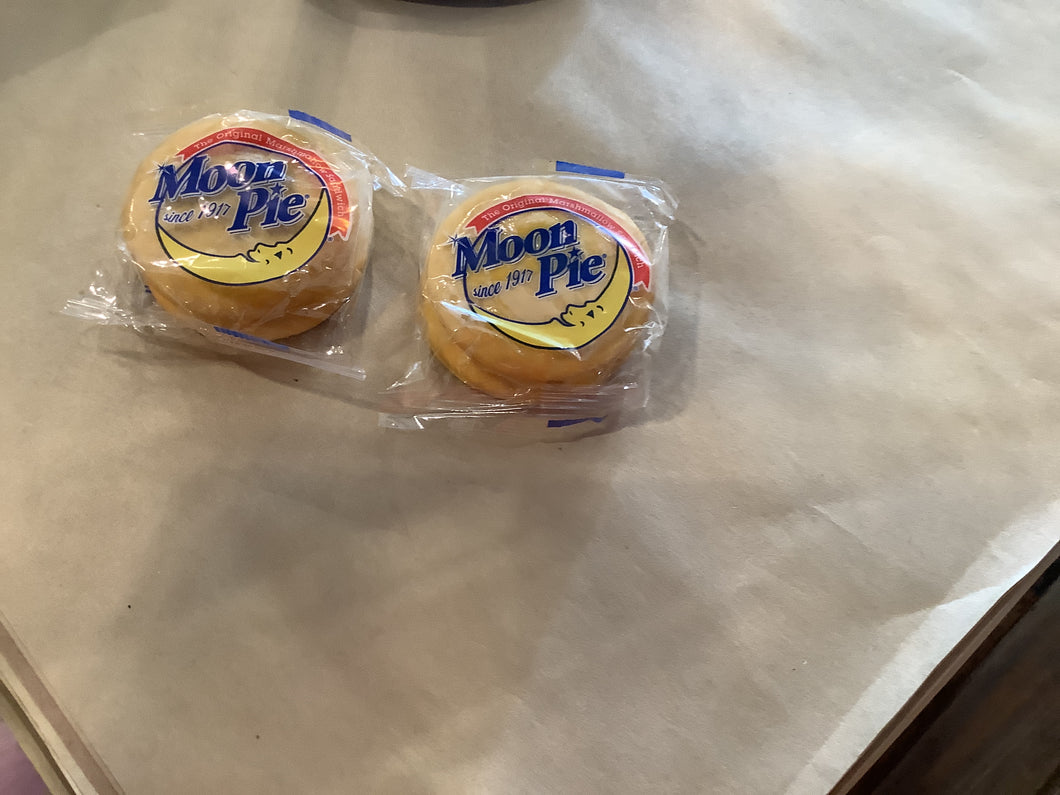 D, mini moon pie